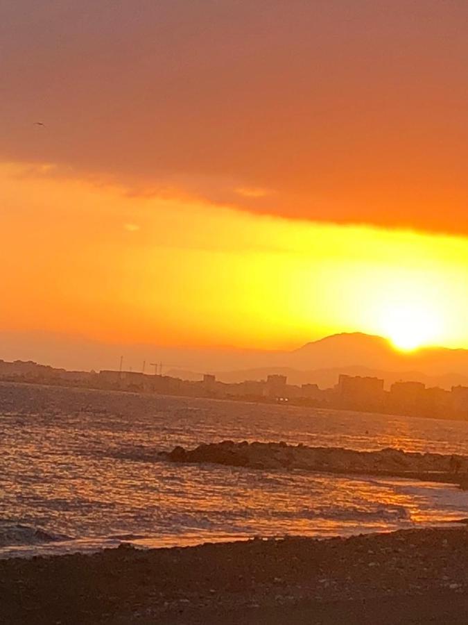 Relaxing Vacation At The Beach Malaga Bagian luar foto
